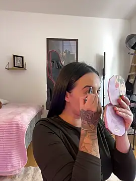 EmmyEvans1 online show from 03-20-25, 07:25