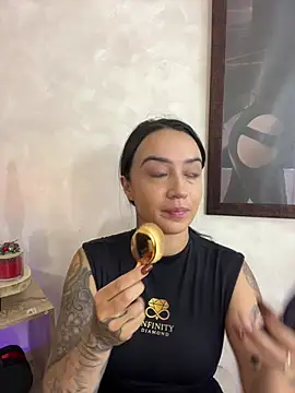 EmmyEvans1 online show from 02-14-26, 07:54