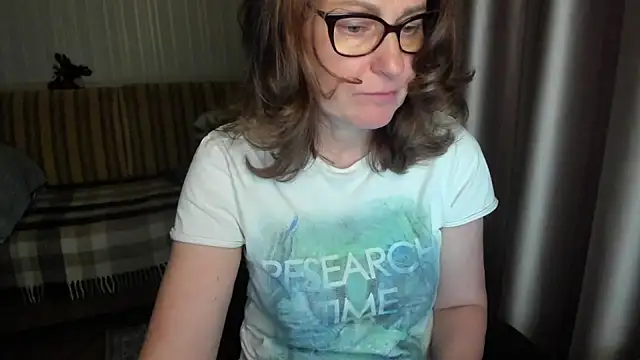 lauraoven online show from 04-29-26, 06:03