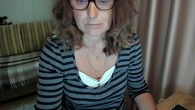 lauraoven online show from 07-06-26, 09:17