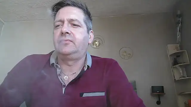 Snapshot of matrikes1 chatting on 03-22-26, 01:58 matrikes1 online show from 03-22-26, 01:58