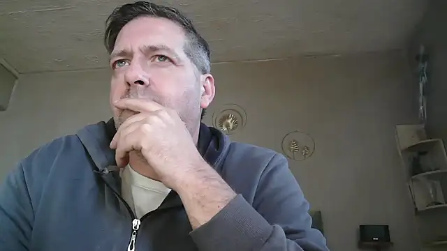 Snapshot of matrikes1 chatting on 03-24-26, 04:12 matrikes1 online show from 03-24-26, 04:12