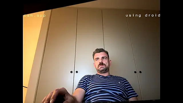 Snapshot of mrbigballs chatting on 09-26-25, 09:30 mrbigballs online show from 09-26-25, 09:30