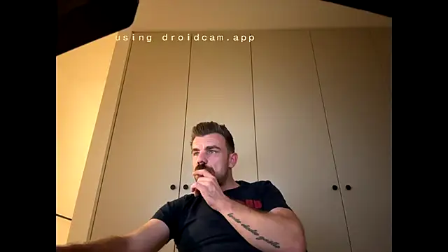 Snapshot of mrbigballs chatting on 10-10-25, 08:41 mrbigballs online show from 10-10-25, 08:41