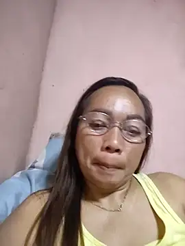 asianwet4u online show from 12-15-25, 08:24