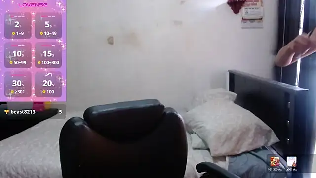 Snapshot of sensual_nataliee chatting on 05-31-26, 06:09 sensual nataliee online show from 05-31-26, 06:09