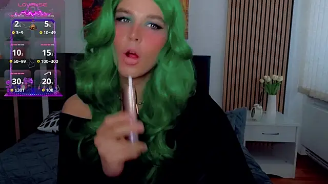 Snapshot of HelenSpellman chatting on 07-12-26, 06:15 HelenSpellman online show from 07-12-26, 06:15
