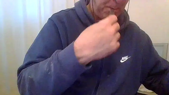 ANONIMO7735 online show from 12-16-25, 06:40