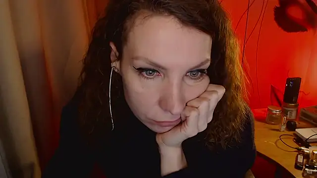 JohansonKatie online show from 01-18-25, 03:20