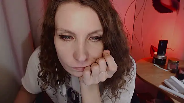 JohansonKatie online show from 01-27-25, 02:42