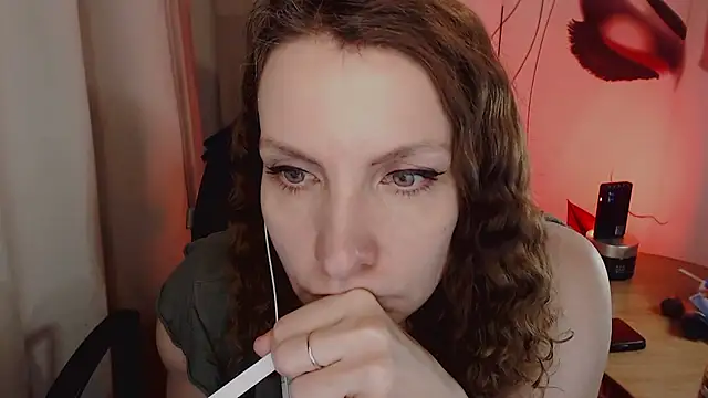 JohansonKatie online show from 01-27-25, 02:24