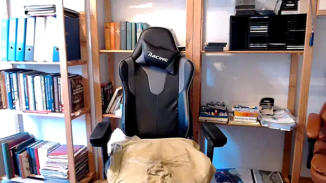 SchwanzhureXXL online show from 02-03-25, 10:25