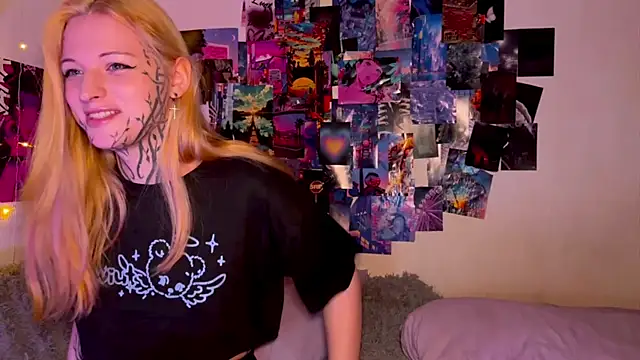 HotaruTomo online show from 04-22-26, 02:25