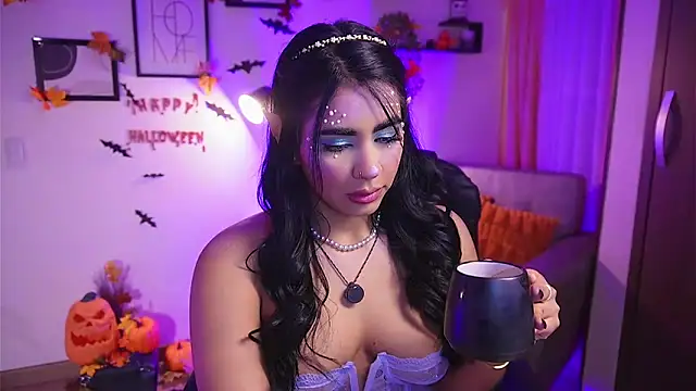 Isabella dior online show from 10-28-25, 03:36