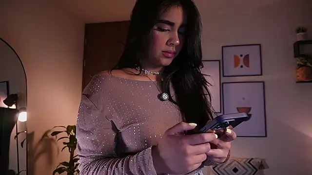 Isabella dior online show from 03-24-26, 07:41