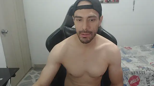 samuelgarcia  online show from 07-06-26, 04:42