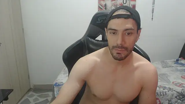 samuelgarcia  online show from 07-13-26, 04:04