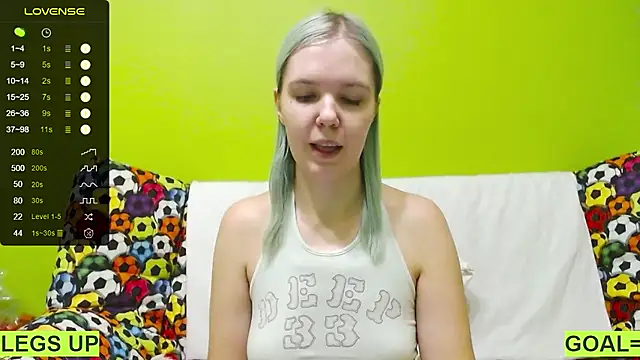 Ultra Meow online show from 02-10-25, 06:56