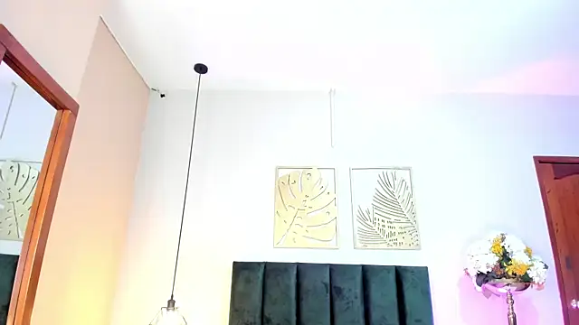 JupiteFox online show from 04-09-26, 06:19