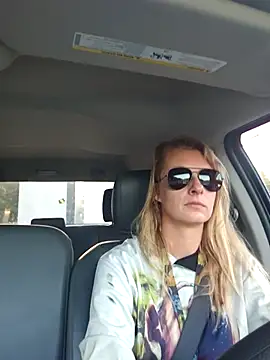 Snapshot of AsiaGoesPro chatting on 10-26-25, 12:00 AsiaGoesPro online show from 10-26-25, 12:00