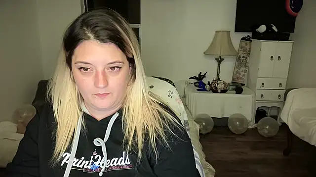 magicsparkles online show from 12-04-24, 01:36