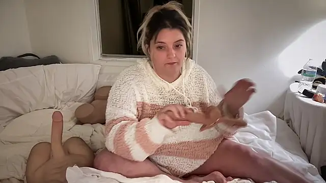 magicsparkles online show from 12-13-24, 01:37