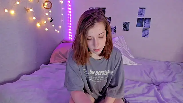 YunaPeace online show from 12-14-25, 11:37