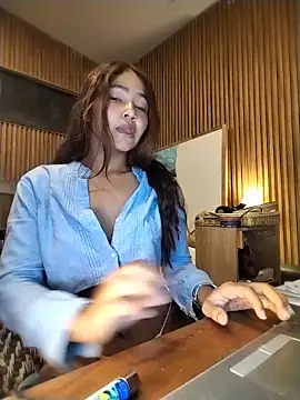 Snapshot of Colombiana219 chatting on 06-05-26, 02:51 Colombiana219 online show from 06-05-26, 02:51