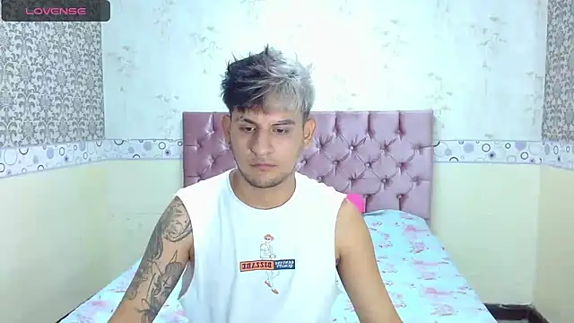 Dona and Carl online show from 12-20-24, 02:52