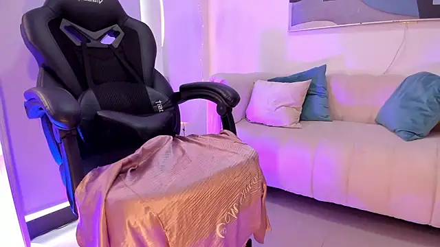 SaraParker  online show from 02-18-25, 06:37