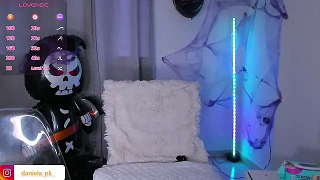 roxy pk  online show from 10-22-25, 07:24