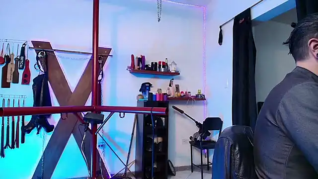 boy n girl online show from 12-22-24, 10:38