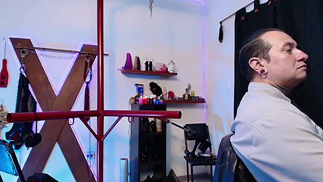 boy n girl online show from 01-31-25, 12:51