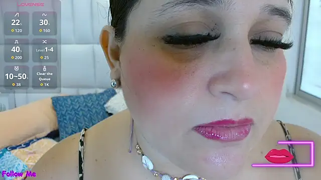 Kerly Doll online show from 11-20-25, 12:49