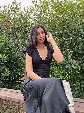 Snapshot of _MiaQueen_ chatting on 05-31-26, 03:19 MiaQueen online show from 05-31-26, 03:19