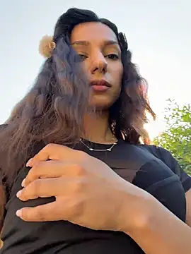  MiaQueen  online show from 08-06-26, 02:30