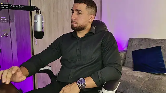 Snapshot of mr_david_cox chatting on 02-16-25, 12:41 mr david cox online show from 02-16-25, 12:41