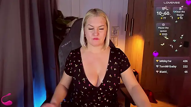 YolandaKiss online show from 01-31-25, 02:26