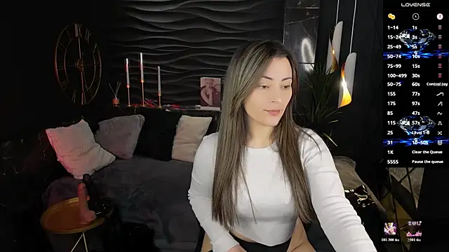 Snapshot of KylieMellow chatting on 04-27-26, 01:31 KylieMellow online show from 04-27-26, 01:31