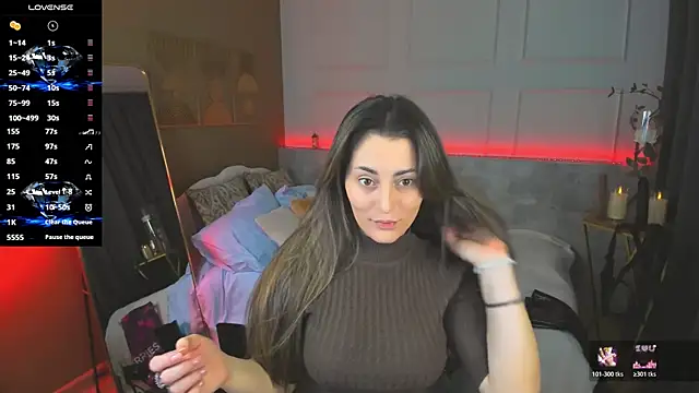 Snapshot of KylieMellow chatting on 05-31-26, 05:37 KylieMellow online show from 05-31-26, 05:37