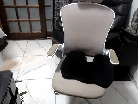 BarucRj online show from 12-19-25, 04:08