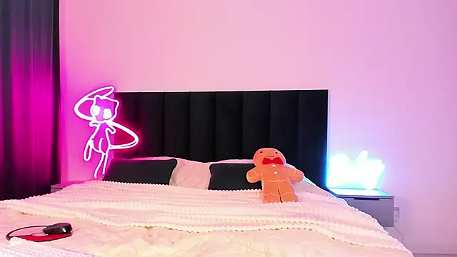 wow lovie online show from 12-23-24, 05:39