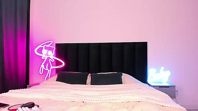 wow lovie online show from 03-12-25, 08:19