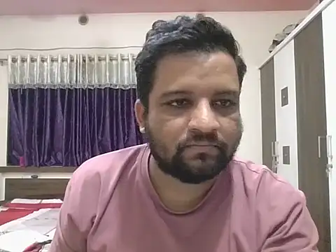 Snapshot of dhruv_love chatting on 09-30-25, 01:27 dhruv love online show from 09-30-25, 01:27