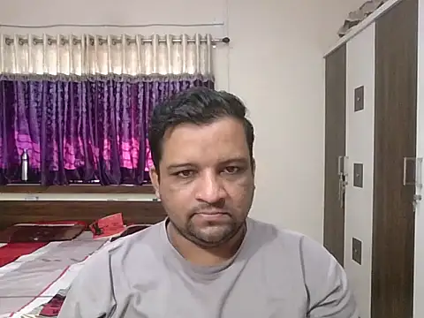 Snapshot of dhruv_love chatting on 10-09-25, 04:10 dhruv love online show from 10-09-25, 04:10