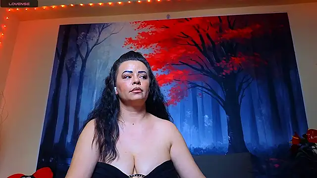 Snapshot of ElizabethEven chatting on 03-21-25, 03:44 ElizabethEven online show from 03-21-25, 03:44