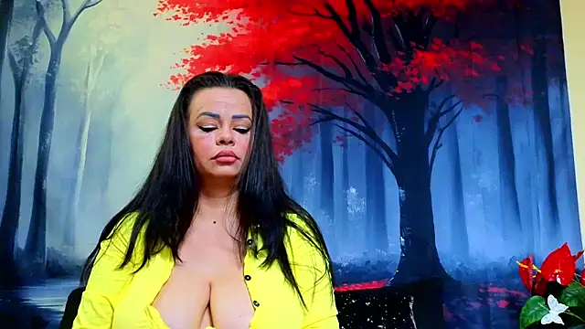 Snapshot of ElizabethEven chatting on 10-22-25, 08:30 ElizabethEven online show from 10-22-25, 08:30