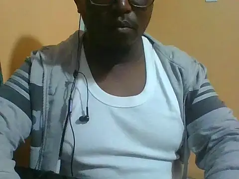 Snapshot of honeyswit chatting on 05-25-26, 10:27 honeyswit online show from 05-25-26, 10:27