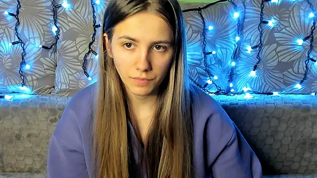 MaggieCake online show from 12-15-24, 12:40