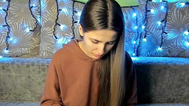 MaggieCake online show from 12-31-24, 01:36